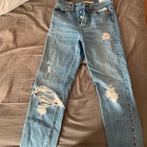 Levi wedgie jeans in perfect condition